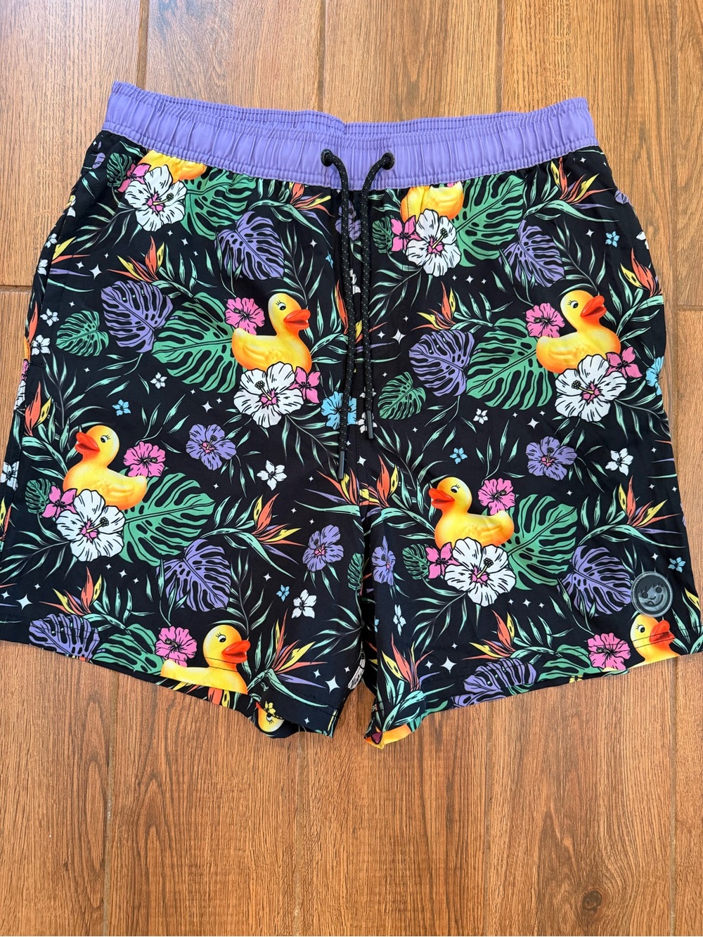 Neff Men's Black Tropical Swim Shorts 6” pockets / xl